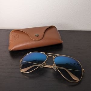 Ray-ban blue gradient lens aviators RB3025